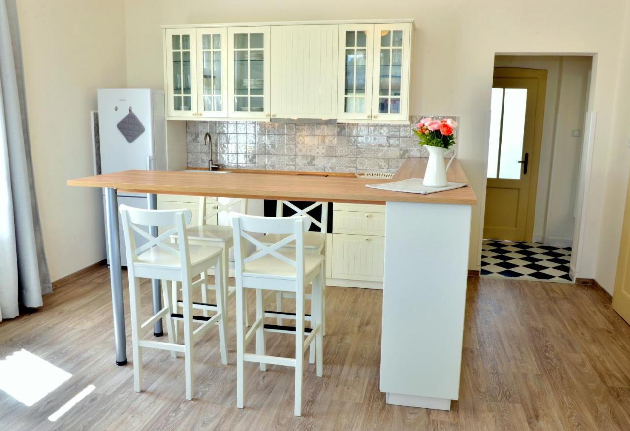 Apartmány Vila Mánička Kácov Exterior foto